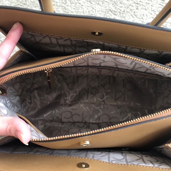 Calvin Klein Purse - Picture 2 of 2